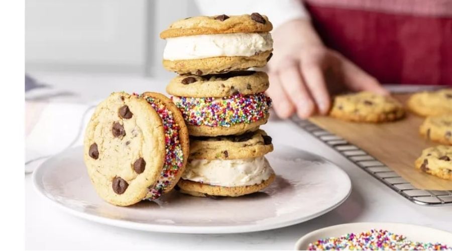 Cookie Ice Cream Sandwiches