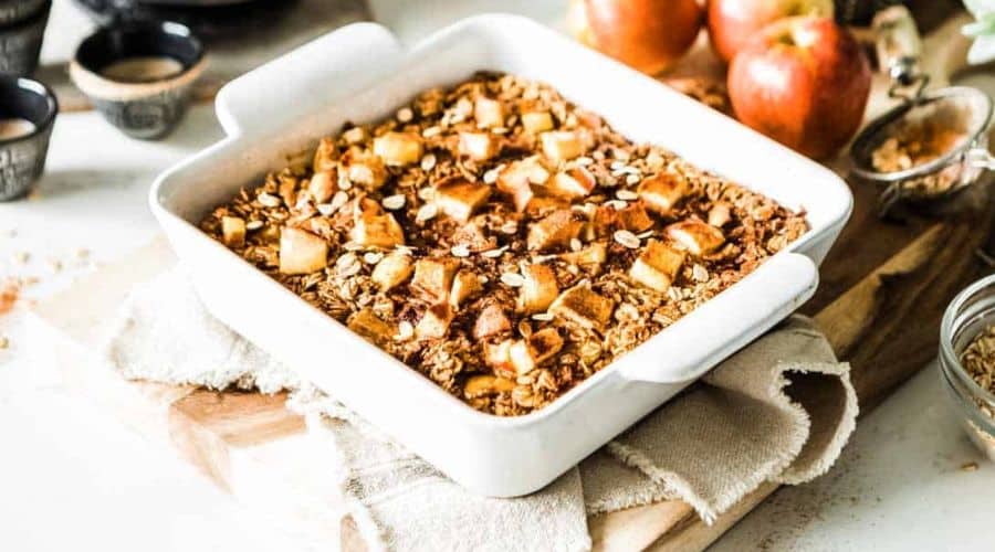 Apple Cinnamon Baked Oatmeal