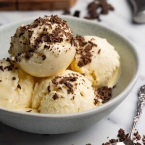 Classic Vanilla Bean Ice Cream (1)