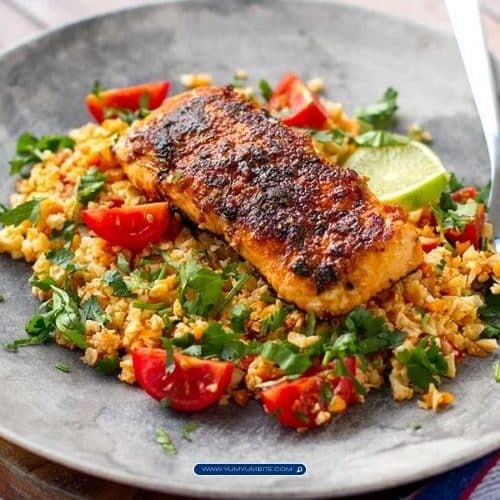 Salmon with Cauliflower Rice