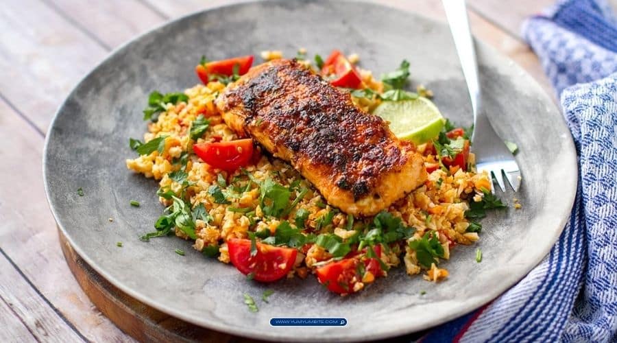 Salmon with Cauliflower Rice